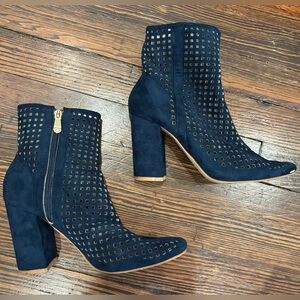 Cape Robbin Mesh Navy Women’s Ankle Side Zip Almond Toe Bootie Sz 9